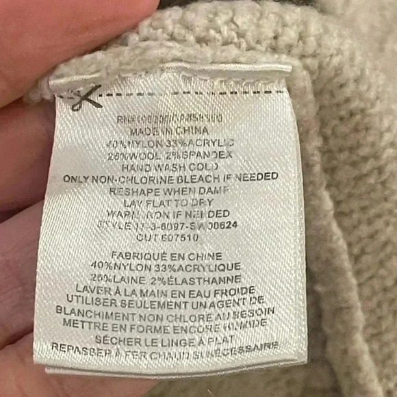 Joie Soft wool blend turtleneck sweater longer length lightweight off white med - Picture 7 of 9